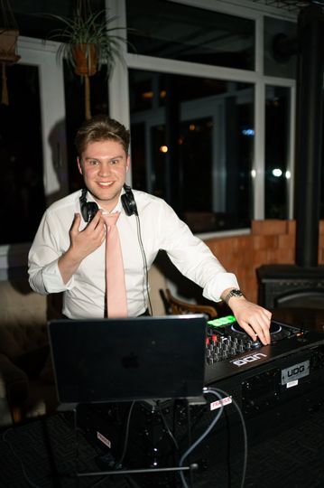 Dan White DJ