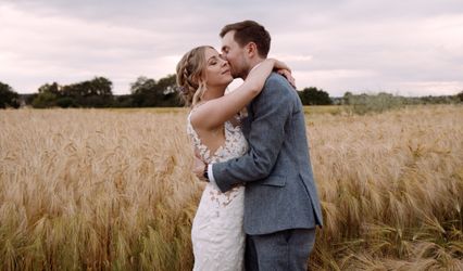 Fox and Blossom Wedding Films