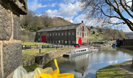 Standedge Weddings - North of England Centre for Music and Arts