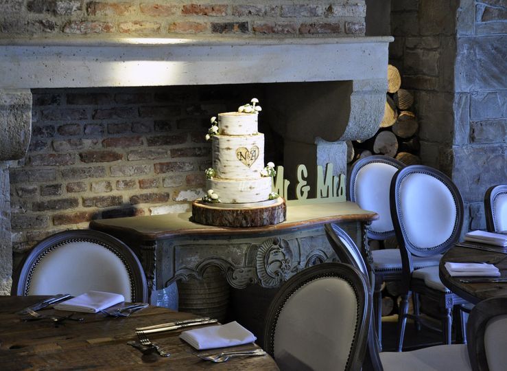 Sticky Sponge Cake Studio