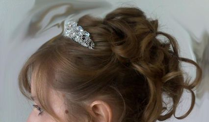 Sarah Hair and Make Up at Nails N'Wedding Belles