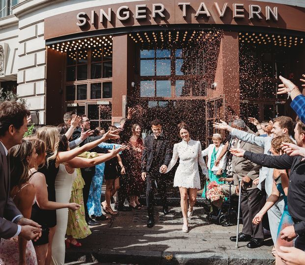 Singer Tavern