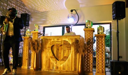 Rikki's Mobile Disco and Events