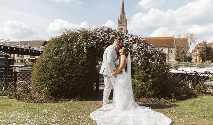 Macdonald Compleat Angler Hotel