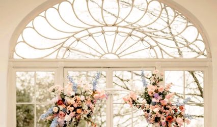 Goldie Lux Event Decor