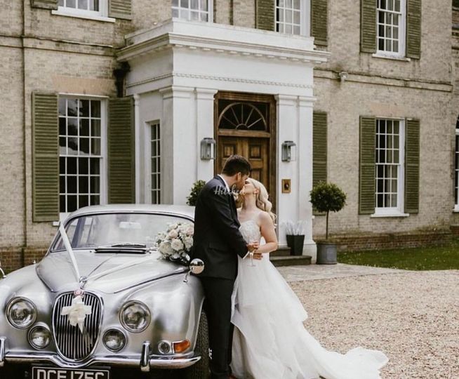 Vows & Venues
