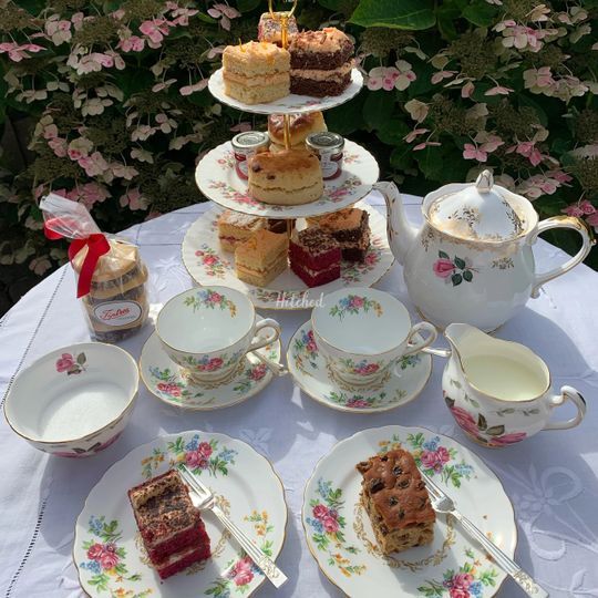 Julies Vintage China Hire