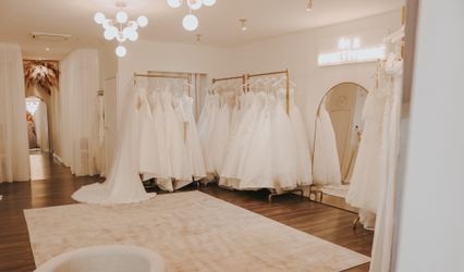 Dress Me Pretty Bridal Room