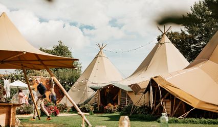 Hackthorn Estate and Walled Garden