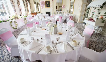 The Norfolk Arms Hotel