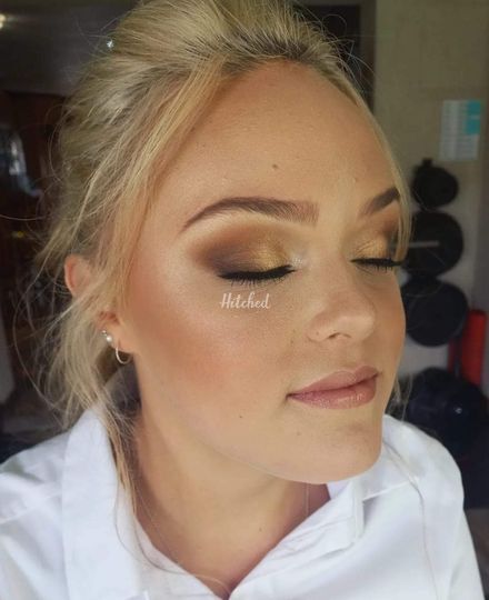 Swish and Flick Makeup