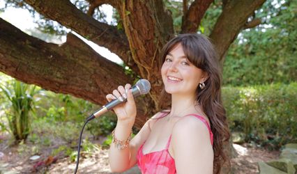 Katie Volkaerts Vocals