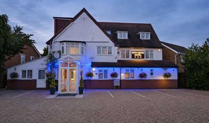 Royal Square Hotel