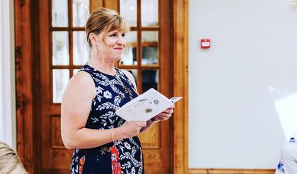 Celebrant Louise Tobias