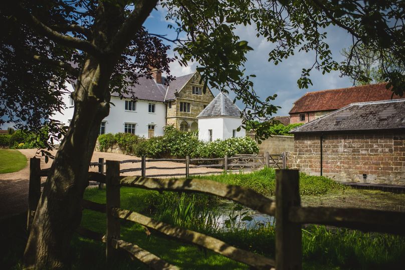 Hendall Manor Barns Wedding Venue Uckfield East Sussex Hitched Co Uk