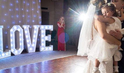 Lauren Smith Wedding Singer