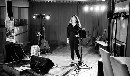 Anna Charlotte - Wedding Singer