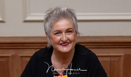 Lindsey Mason Ross Humanist Celebrant
