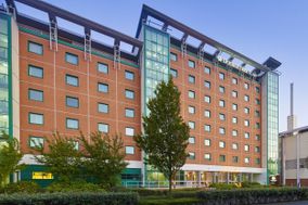 DoubleTree by Hilton Woking