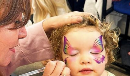 Glitterlicious Face Painting and Glitter Bar