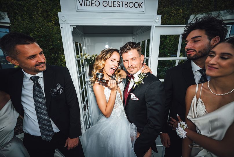 Memoring Photo&Video Guestbook