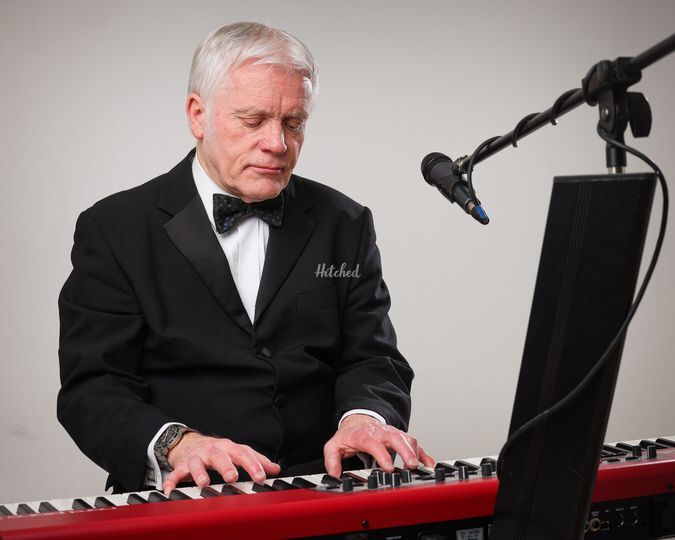 Roger Burn Piano