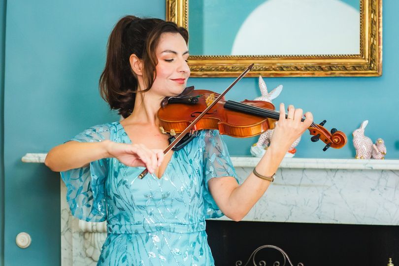 Karina Dey Violin