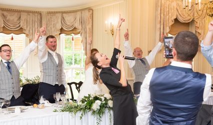 Singing Waiters – The Sing Out Waitresses & Waiters