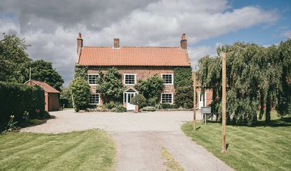 Howard Court Weddings