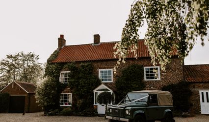 Howard Court Weddings