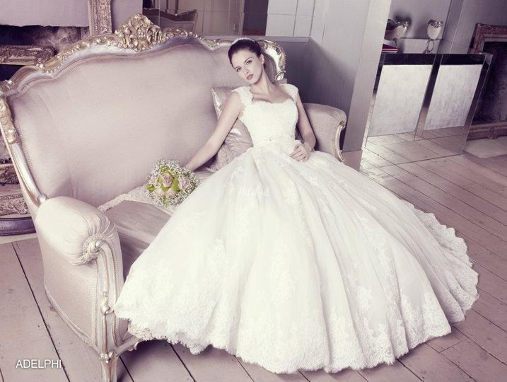 Amorae Bridal