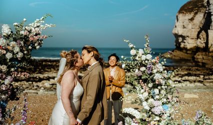 Giddy & Gay Ceremonies