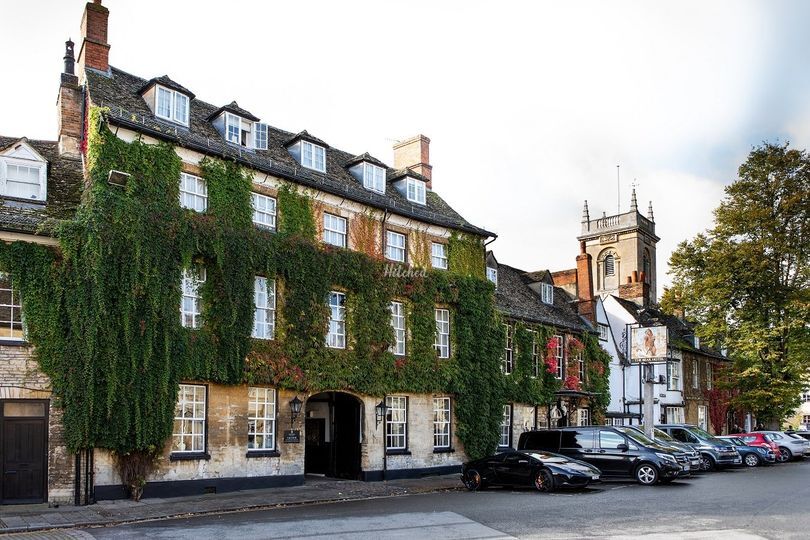 Macdonald Bear Hotel