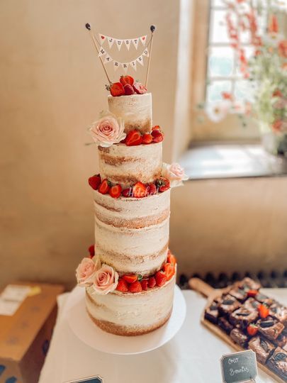 Crumbs N' Roses Wedding Cakes