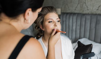 Ebony’s bridal hair & makeup