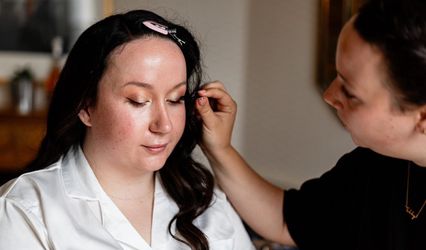 By Beth Makeup Artist