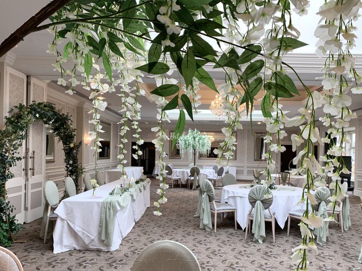 The First Class Wedding Company