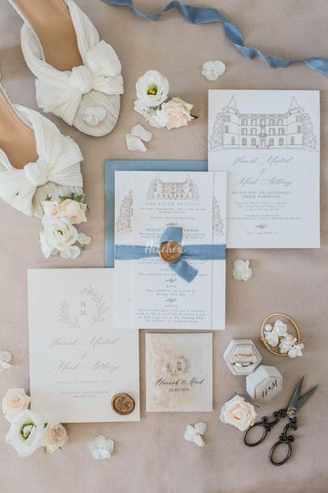 Harris and Bloom - Bespoke wedding stationery and floral design