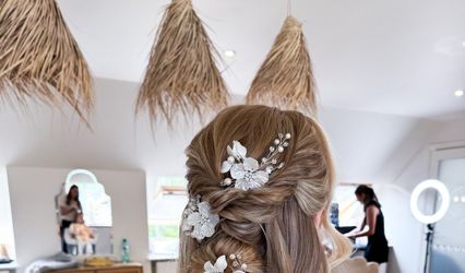 Jessica Louise Hairstylist