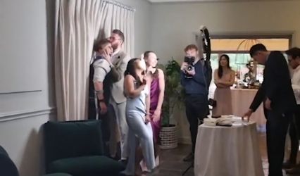 &Pose Photobooth