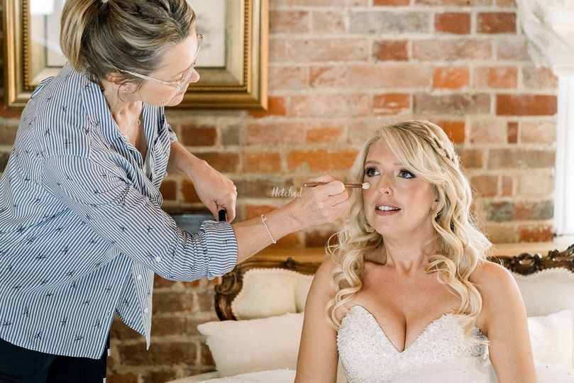 Leanne Perilly Make-up Artist