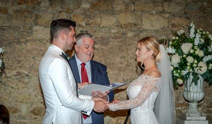 Michael Gurner - The Milton Keynes Celebrant for Weddings, Namings and Funerals