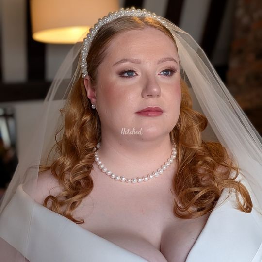 Lynsey Drewer - Make-up Artist