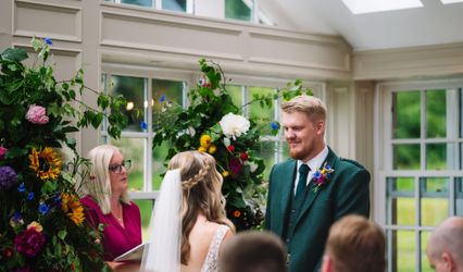 Sara Bamford Celebrant