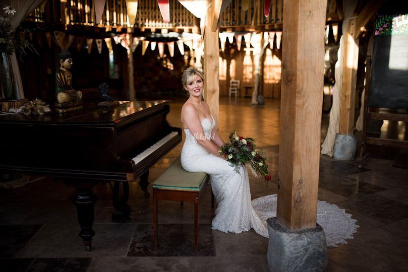 Georgina Bray Makeup & Hairstylist