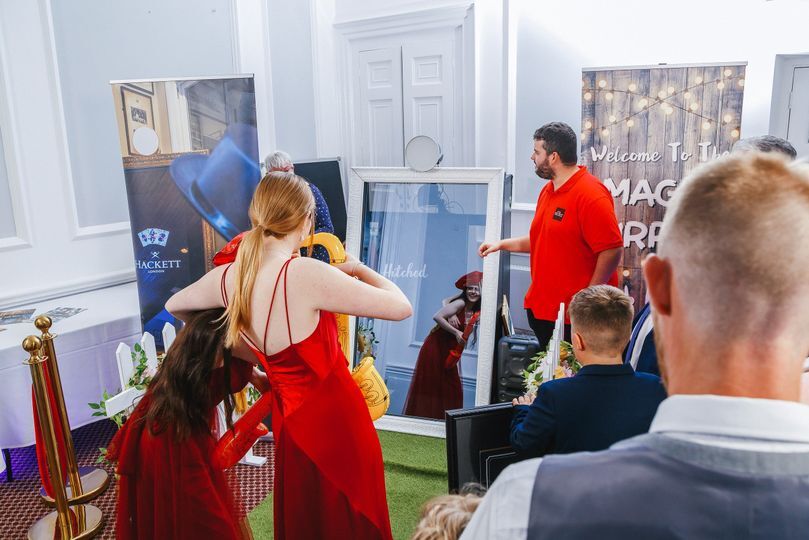 G.O.S Magic Mirror Photo Booth