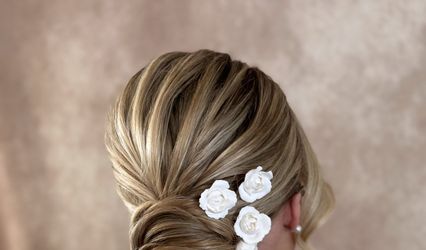 Lyndsey Jewell - Wedding Hair and Makeup