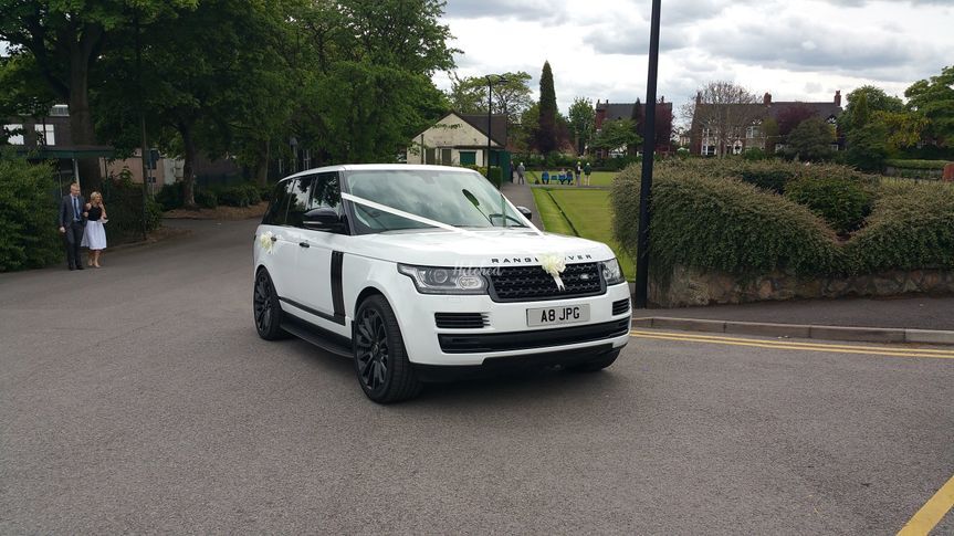 Storm Wedding Cars in Cheshire - Cars and Travel | hitched.co.uk