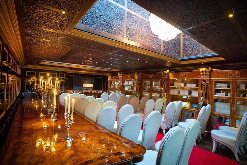 The Crazy Bear Beaconsfield Wedding Venue Hartwell ...