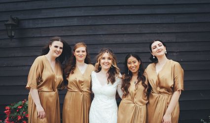 Brush Hair & Makeup Services